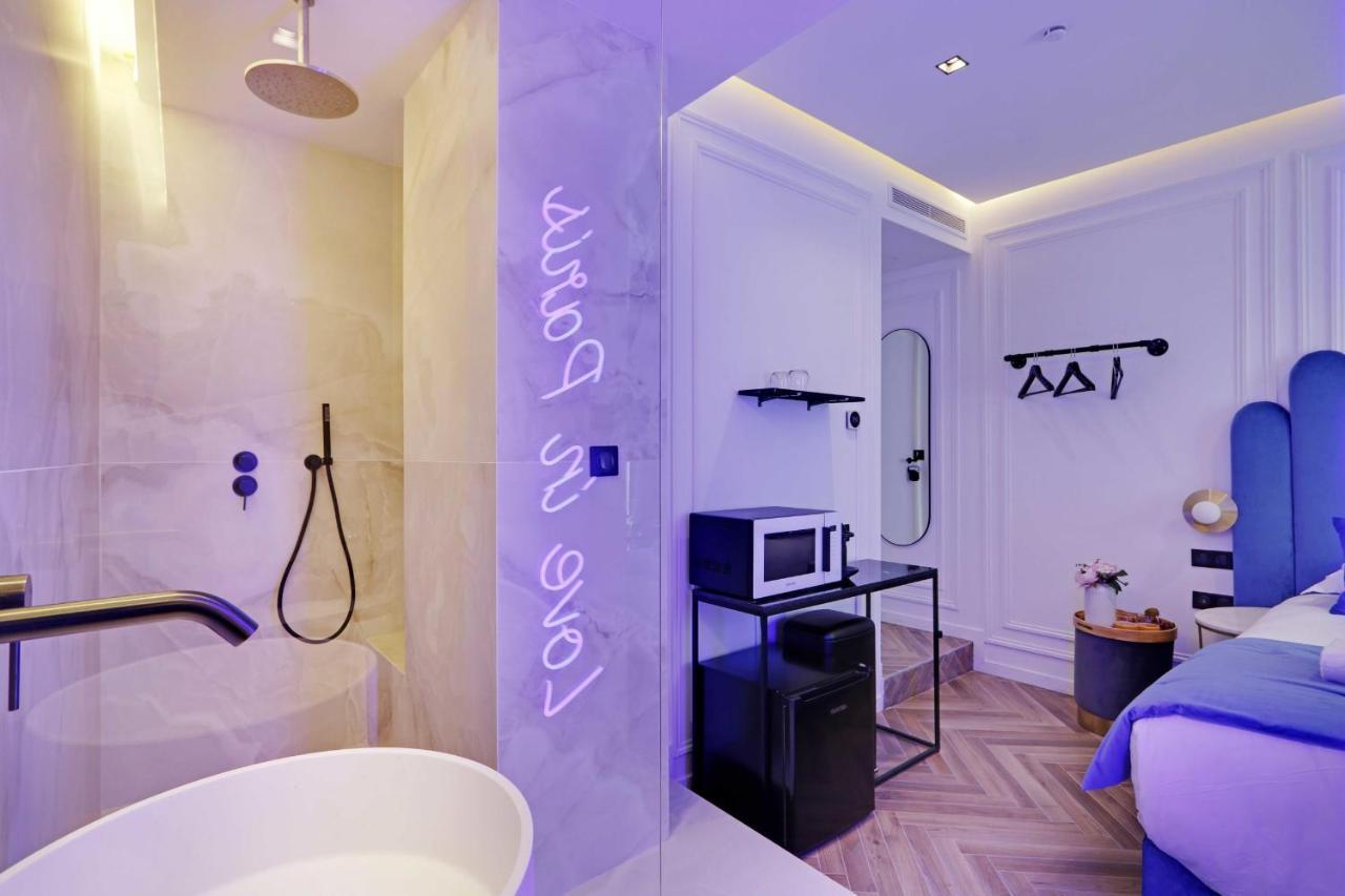 Private Suite With Jacuzzi - 2P - Rivoli Paris Dış mekan fotoğraf